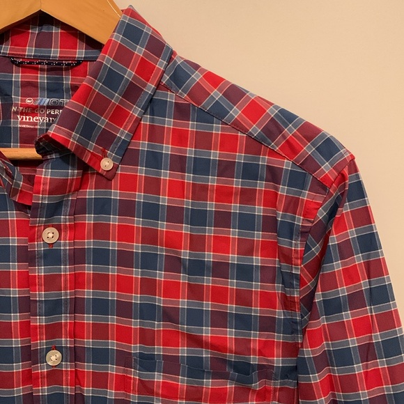 Vineyard Vines (S) - Picture 5 of 15